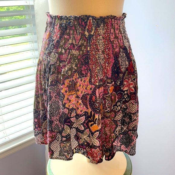 LOFT Dresses & Skirts - NEW LOFT MOSAIC FLORAL SKIRT